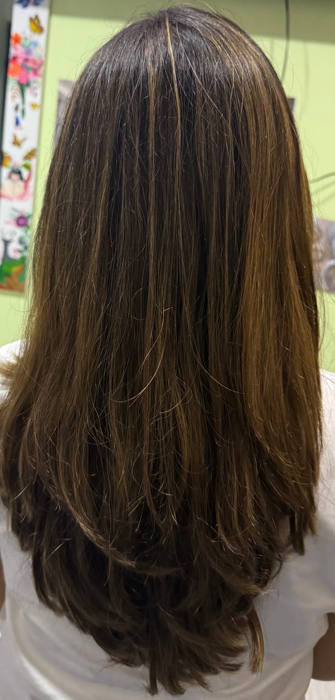 Customer photo review of 🔥 Caja Rosa de Reconstrucción Capilar y Anti-Frizz