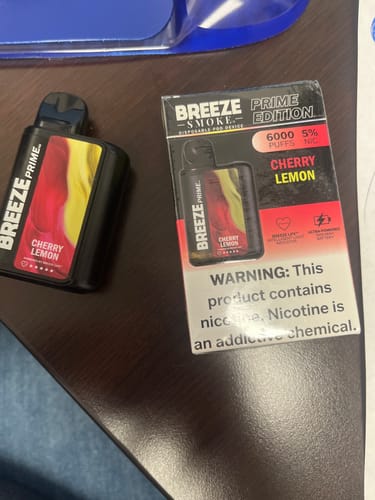 Customer photo review of Breeze Prime Edition Disposable Vape