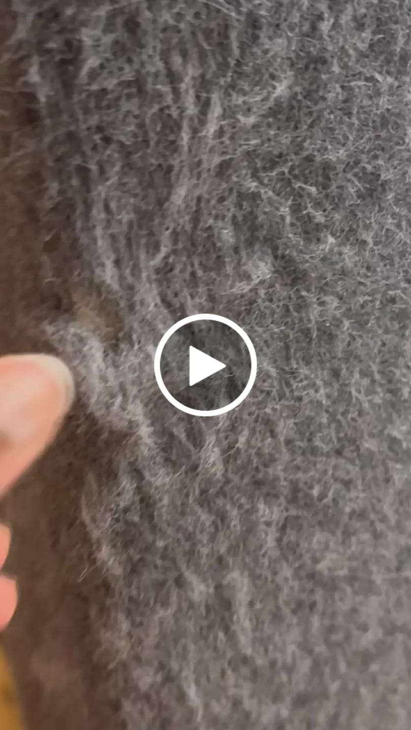 Customer video review of Noba Corner Cat Scratcher and Protector - 23 Inch