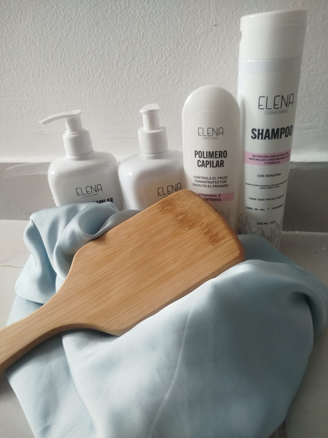 Customer photo review of 🔥 Caja Rosa de Reconstrucción Capilar y Anti-Frizz