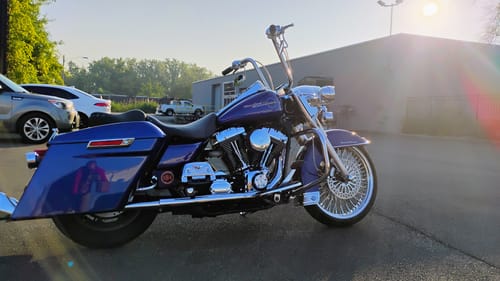 Customer photo review of HR3Superior Blue 5" Stretched Extended Saddlebags For Harley Touring 2014-2022