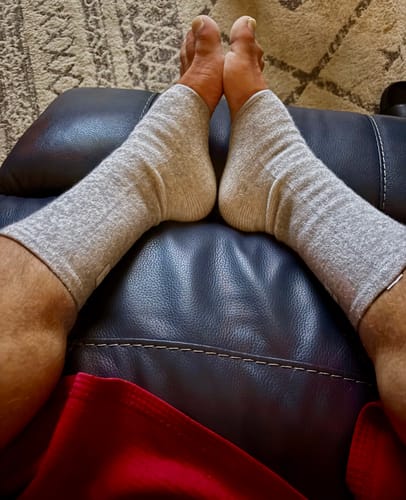 Customer photo review of Premium Anti-Fatigue Bamboo Footsleeves