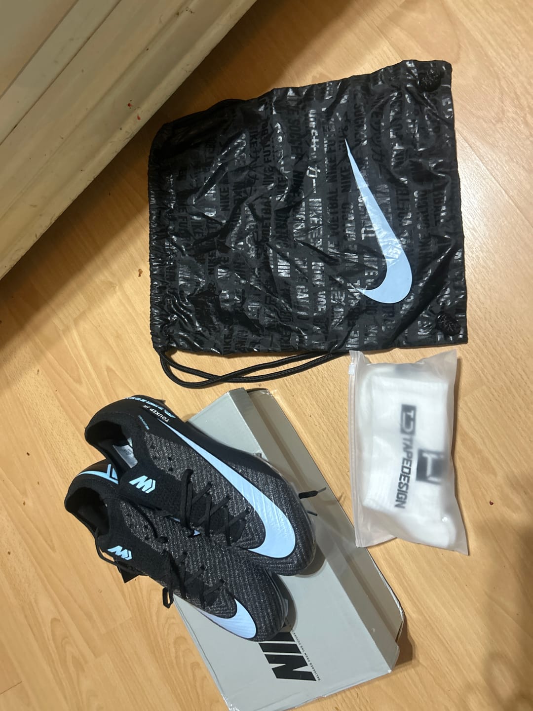 Customer photo review of Air Zoom Mercurial Vapor 16 Elite FG Shadow - Noir/Bleu