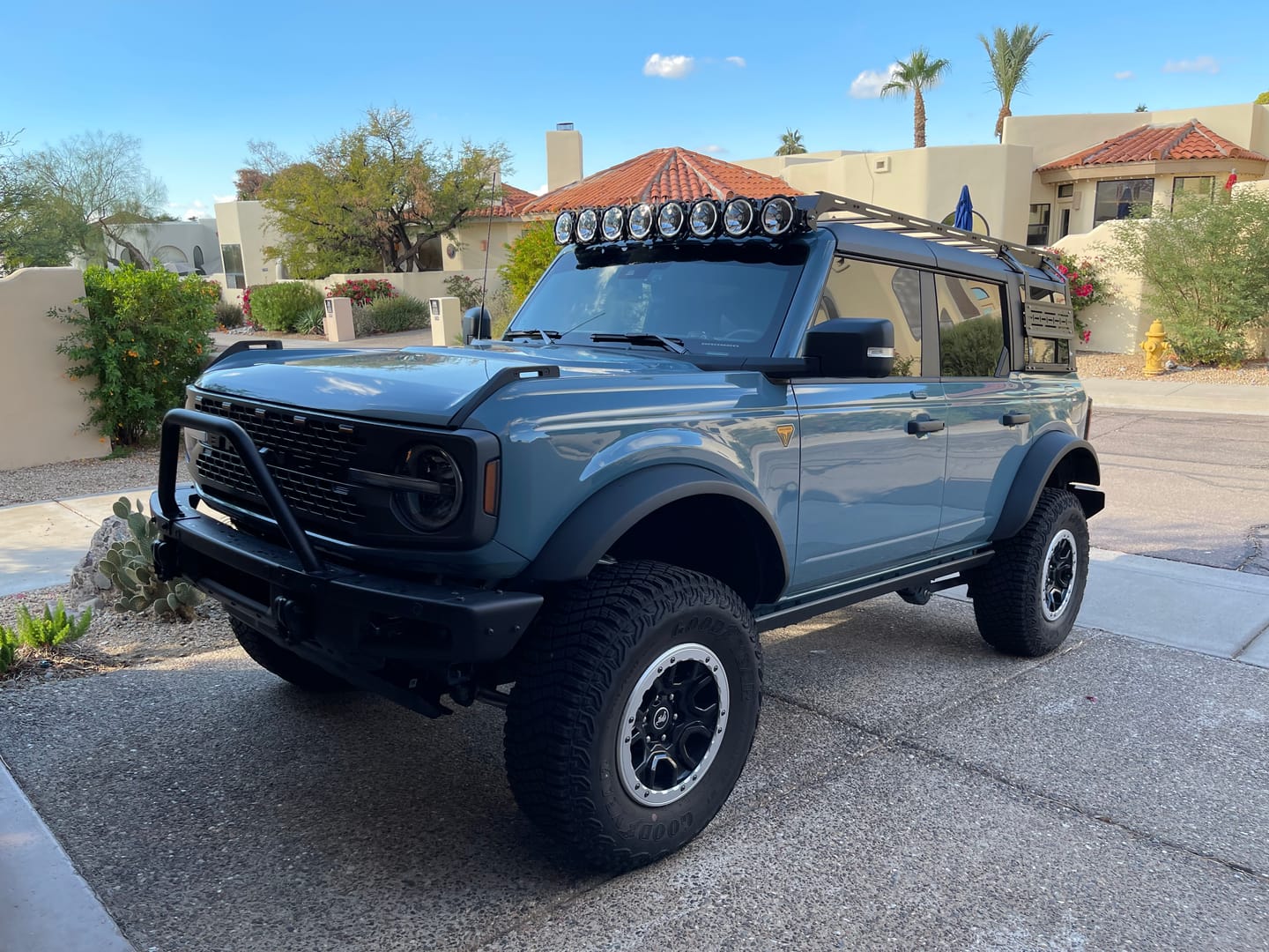 Customer photo review of Modular Roof Rack For The Ford Bronco 4-Door