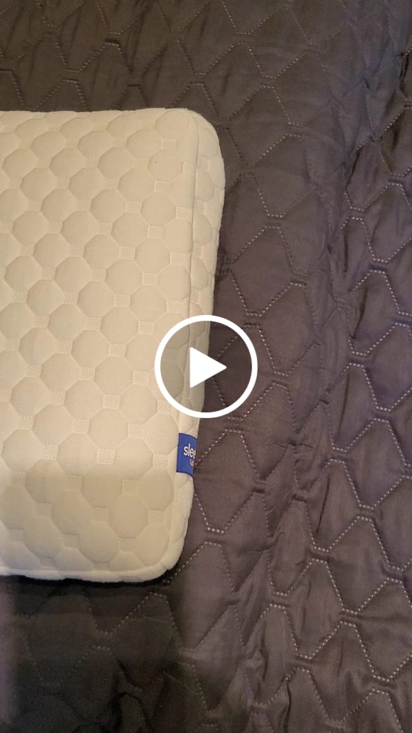 Customer video review of Orthopädisches Kinderkissen - Comfort