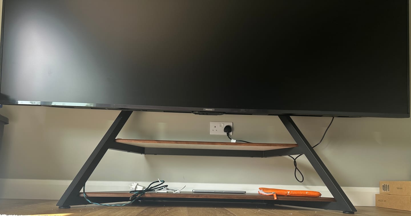 Customer photo review of Eiffel FT100 Floor TV Stand