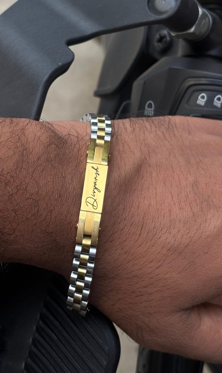 Customer photo review of Personalised Garaven Bracelet