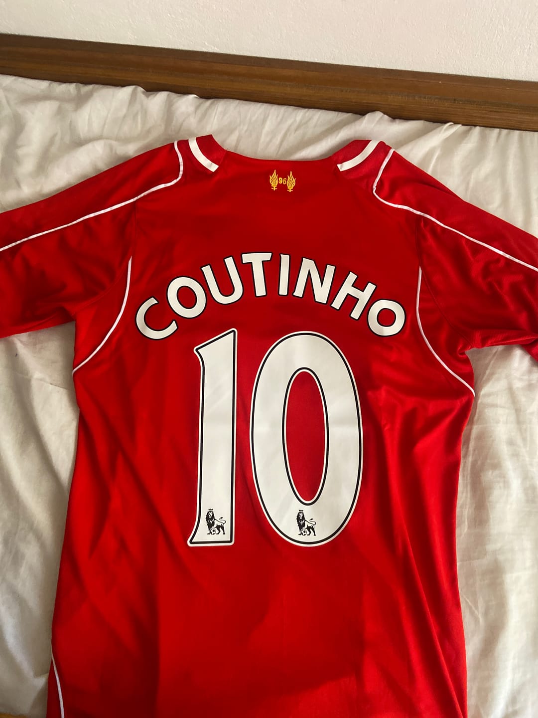 Customer photo review of Philippe Coutinho 10 – Liverpool 2014/15 Home Retro Kit Jersey Trikot Maillot Soccer Shirt