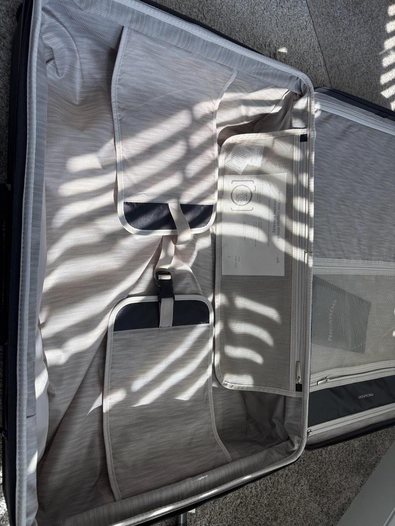 Customer photo review of Brentwood Hardside 29" Large Check-In Expandable Spinner