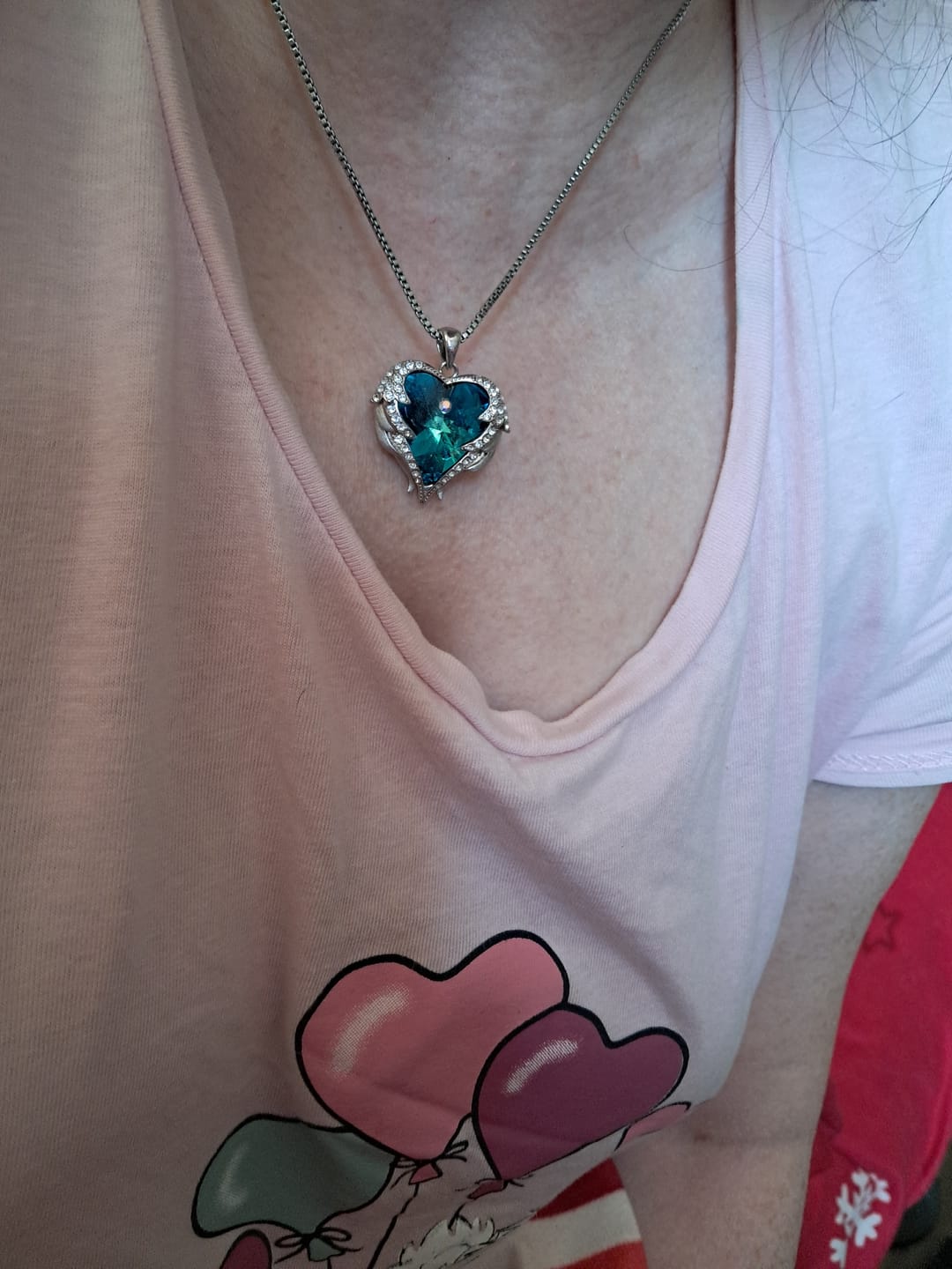 Customer photo review of Engelsflügel Halskette | Dein Schutzengel für unterwegs