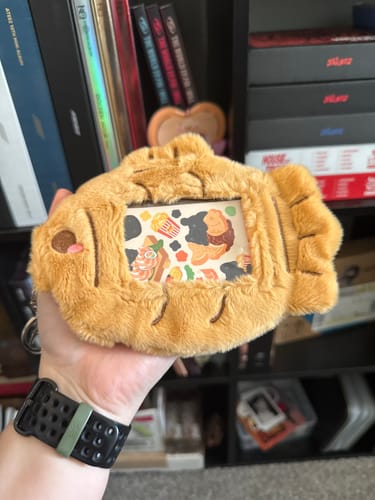 Customer photo review of TAIYAKI BUNGEOPPANG PC HOLDER