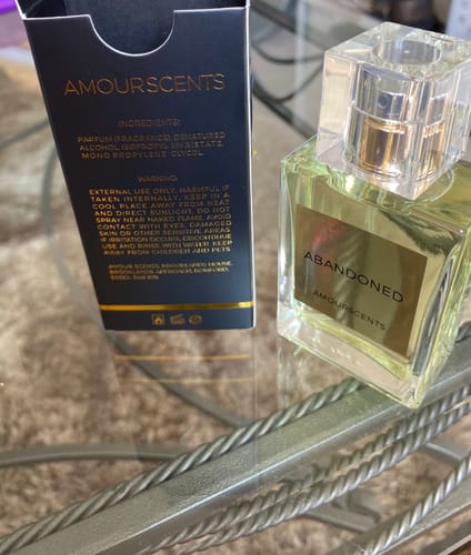 Customer photo review of L Interdit (Inspired) - Abandoned