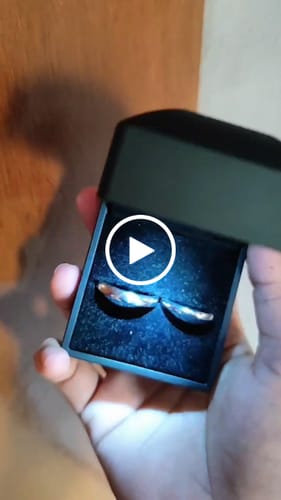 Customer video review of Classic Plain Wedding Rings