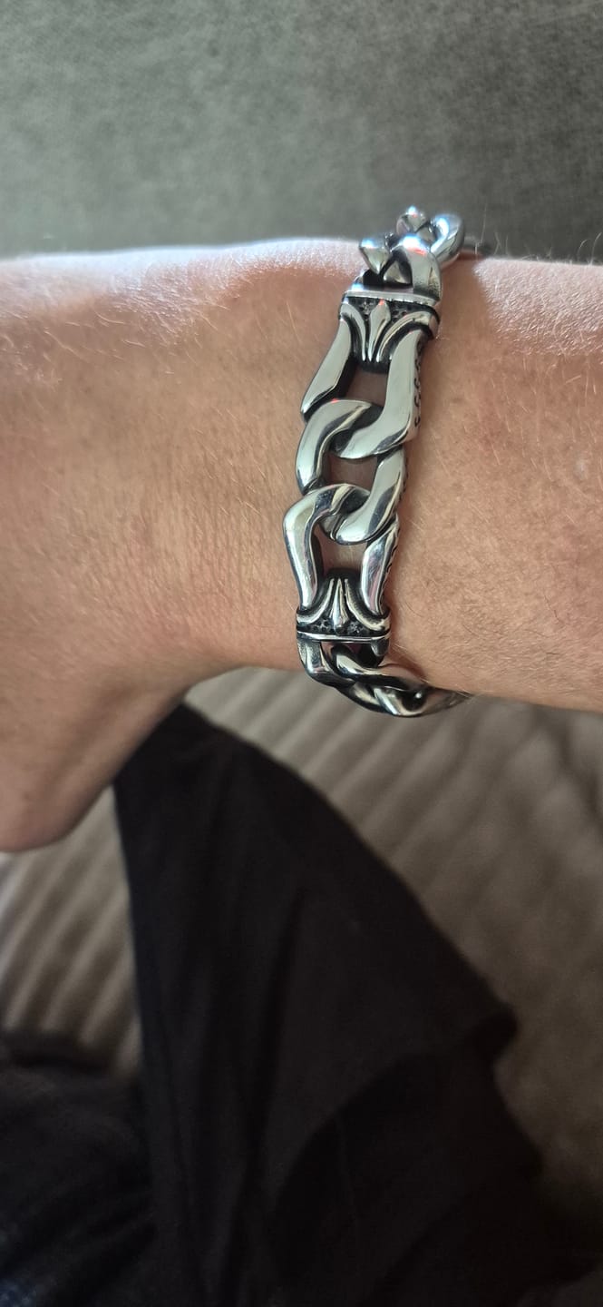 Customer photo review of ROYAL.