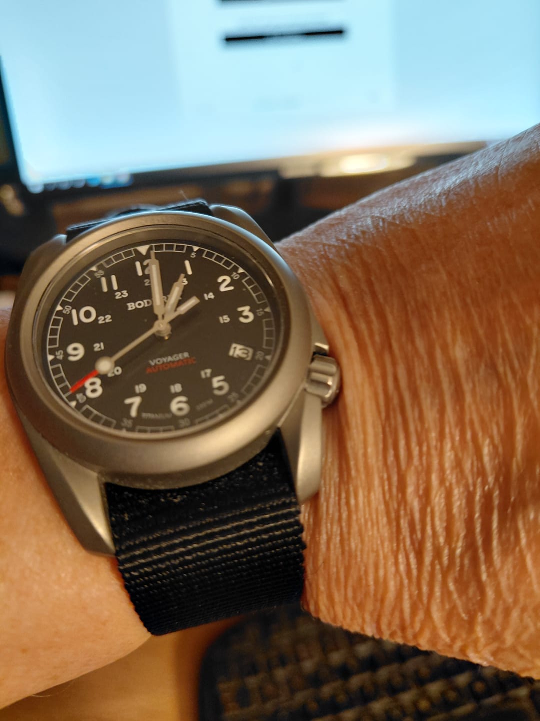 Customer photo review of VOYAGER - 100M Waterproof Titanium Automatic Field Watch | Black-bracelet
