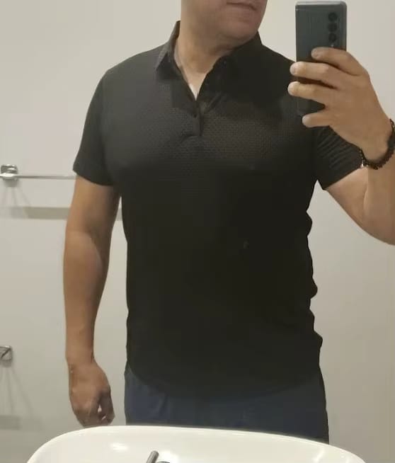 Customer photo review of Capri - Men's Ultra Comfortable Polo Shirt