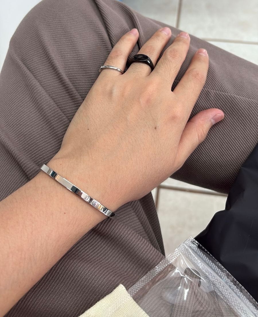 Customer photo review of Brazalete Liso Minimal