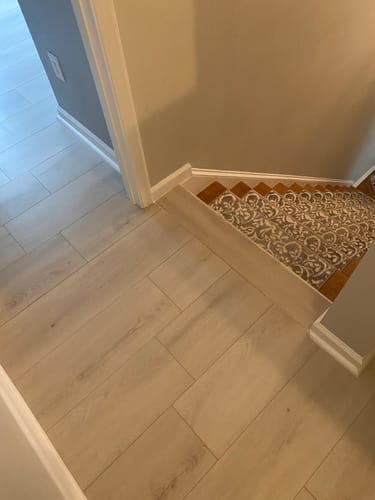Customer photo review of Glacier Peak Stair Tread