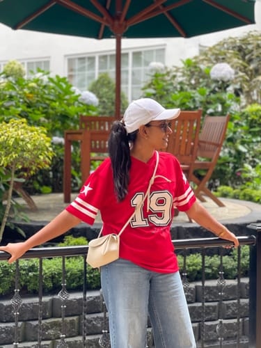 Customer photo review of Star Player Oversize Jersey Red