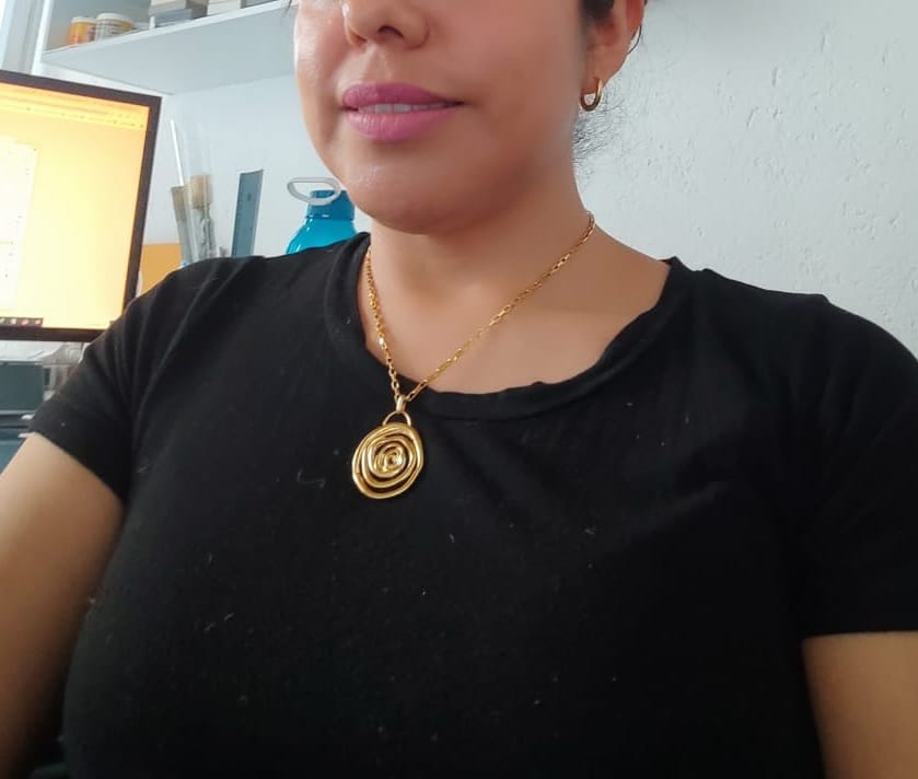 Customer photo review of Collar Blossom