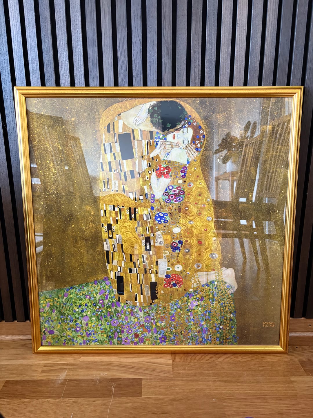 Customer photo review of The Kiss by Gustav Klimt, 1907