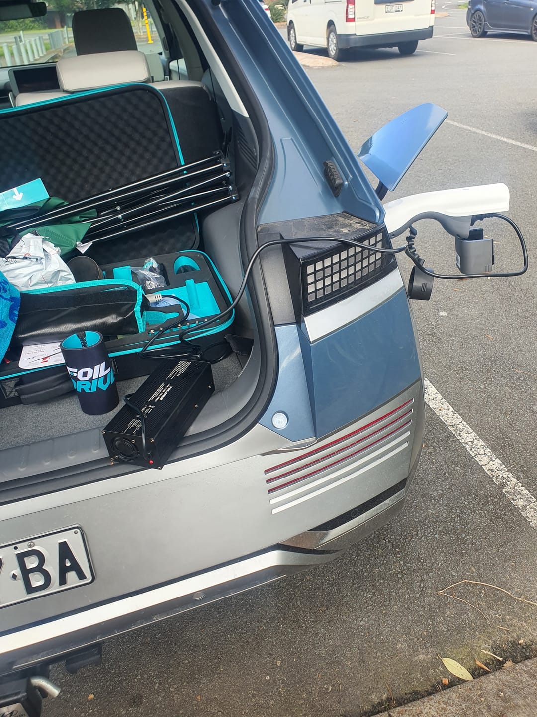 Customer photo review of Foil Drive 40v Fast Charger 8amp