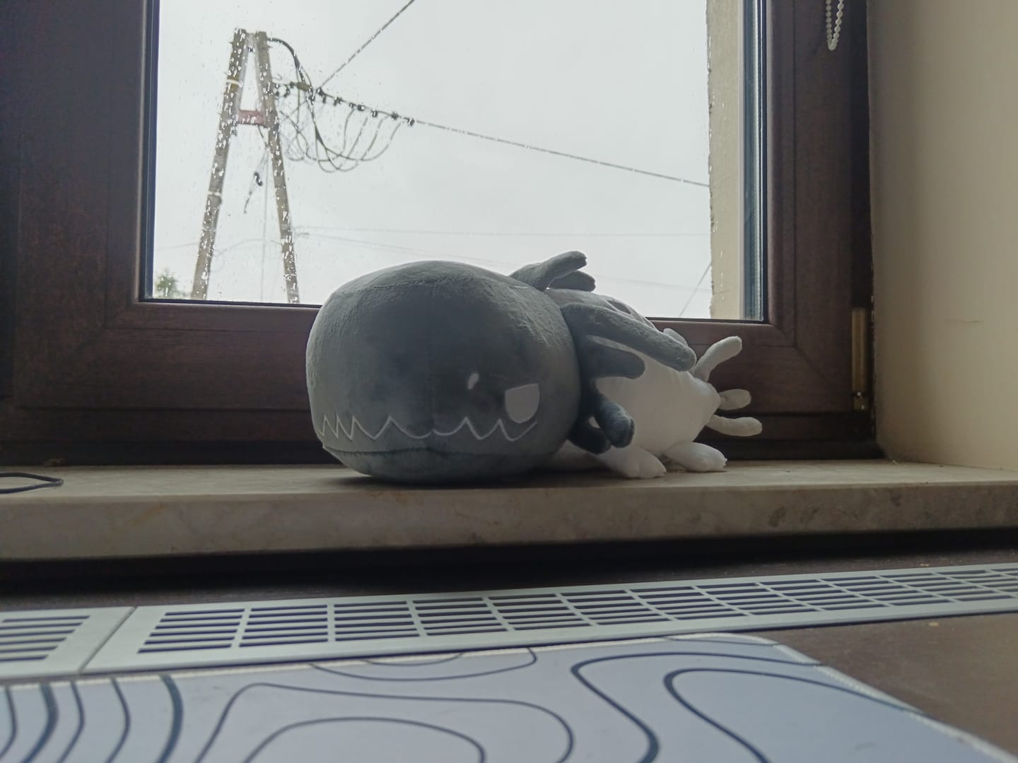 Customer photo review of Rain World - Glowing White Lizard Plush