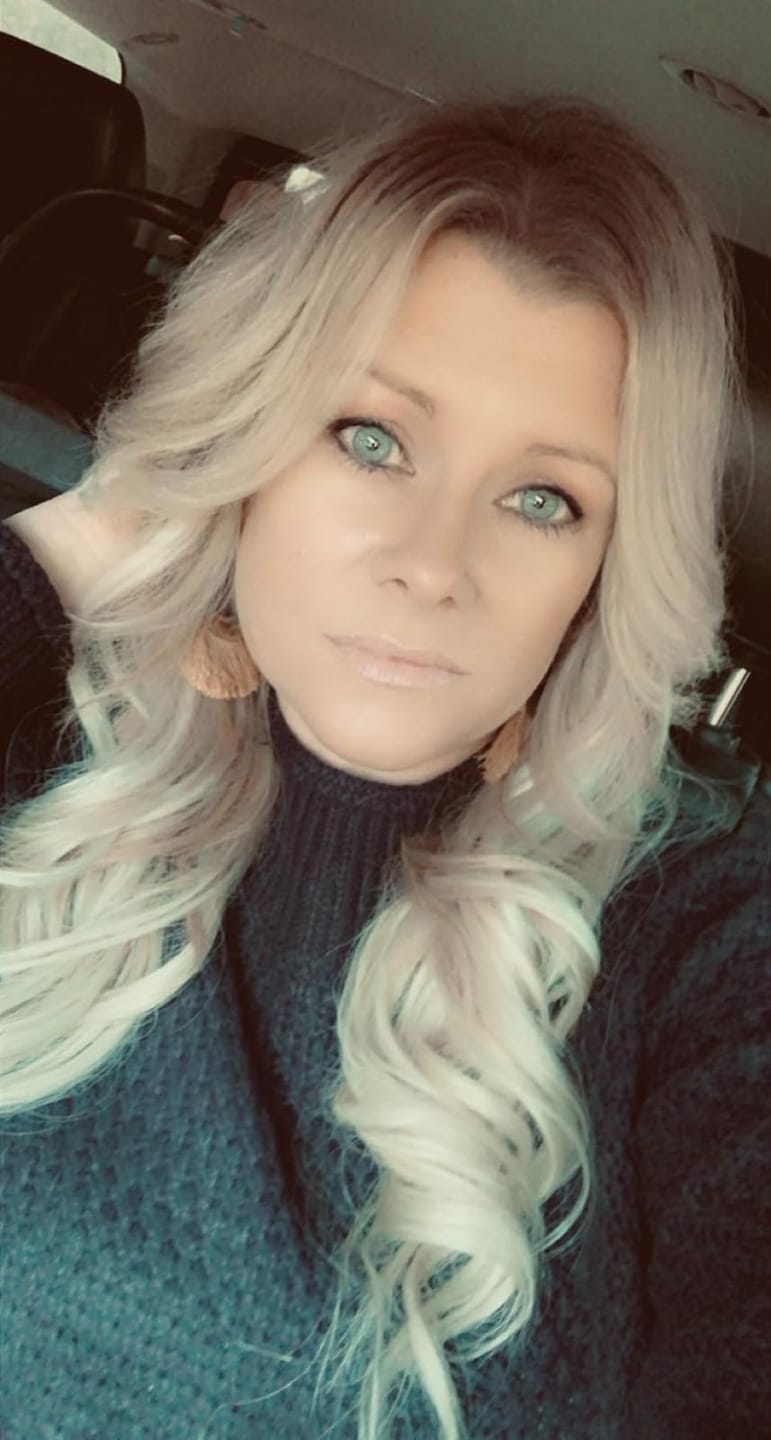 Customer photo review of Flat Weft Hair Extensions Virgin Weft Extension Whitest Blonde #1000