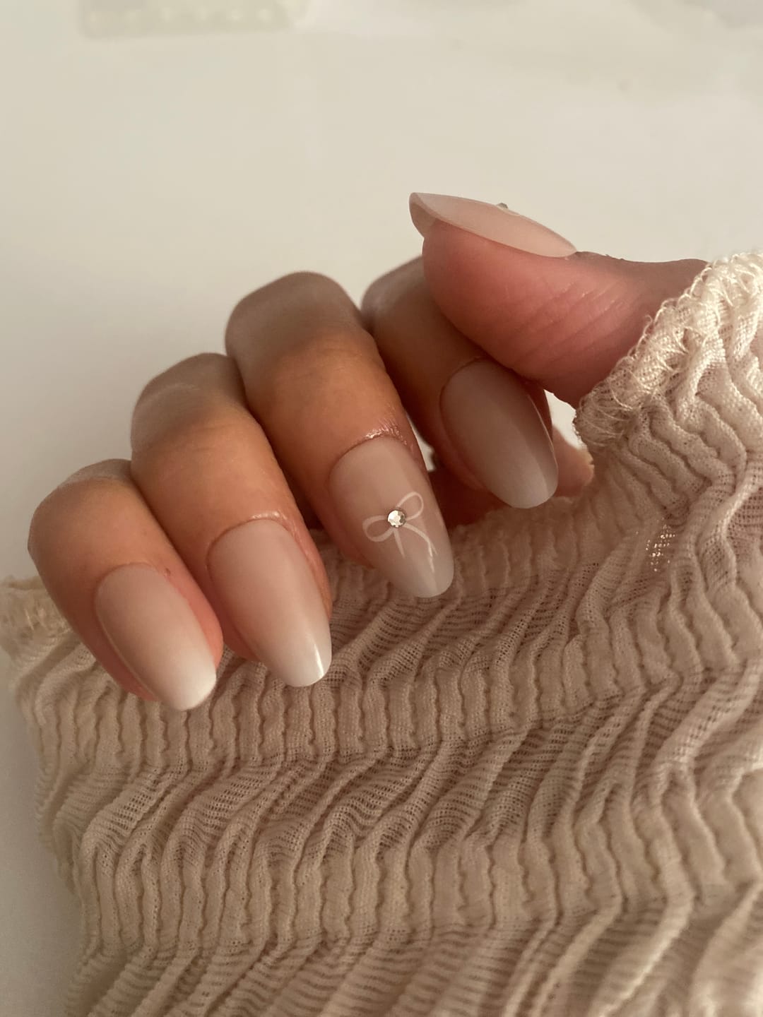 Customer photo review of Pearl Bow - Short Almond - 30 Adet Takma Tırnak