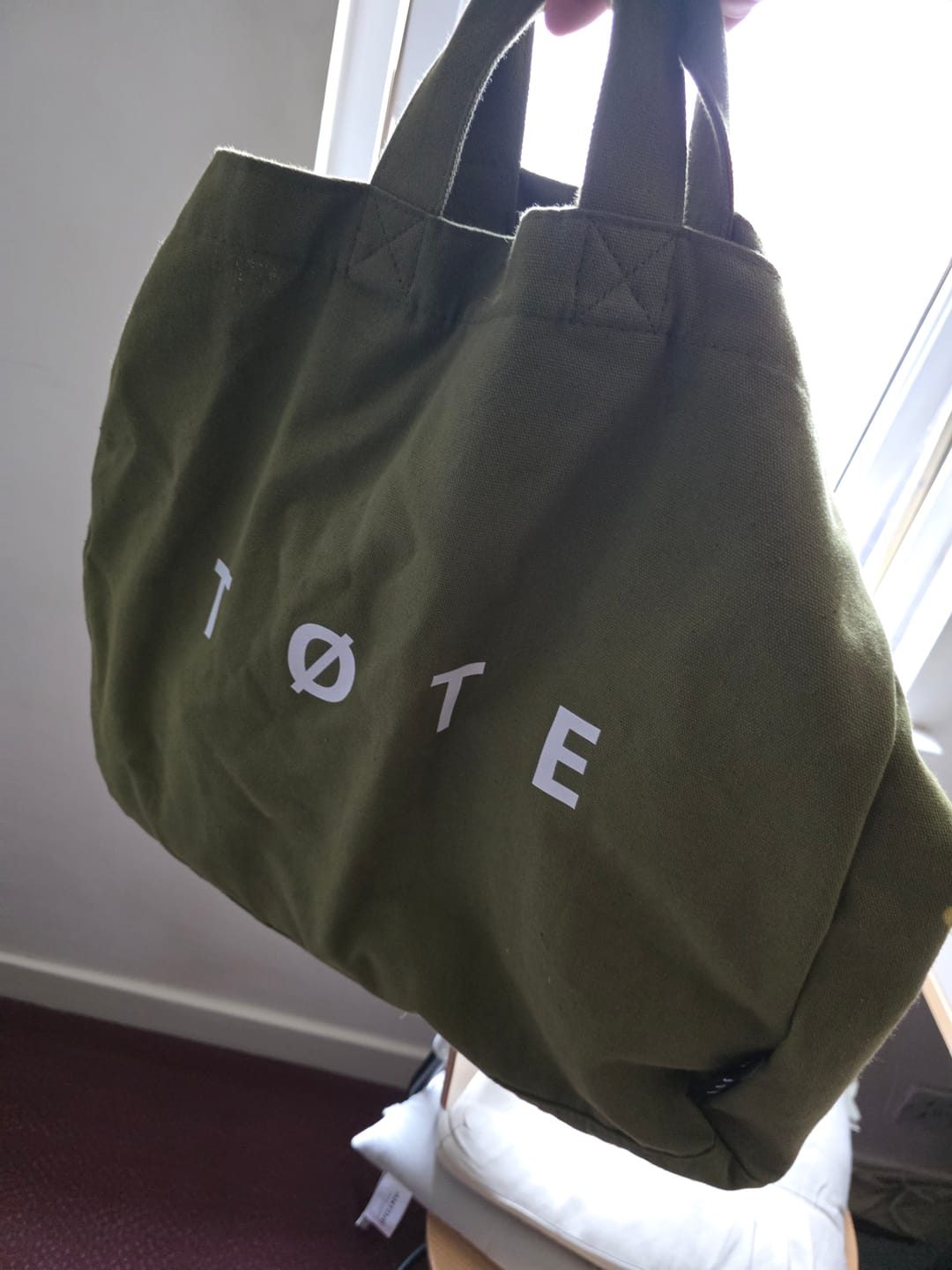 Customer photo review of Khaki Green TØTE Bag