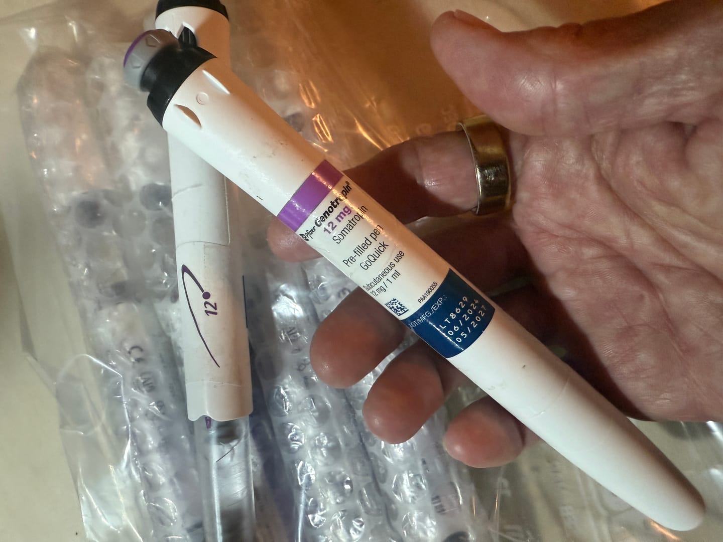 Customer photo review of Promotion! Buy 5× Genotropin GoQuick 36 IU (12 mg) – Get 1 × Genotropin GoQuick 36 IU (12 mg) FREE! (5+1) (Pfizer)