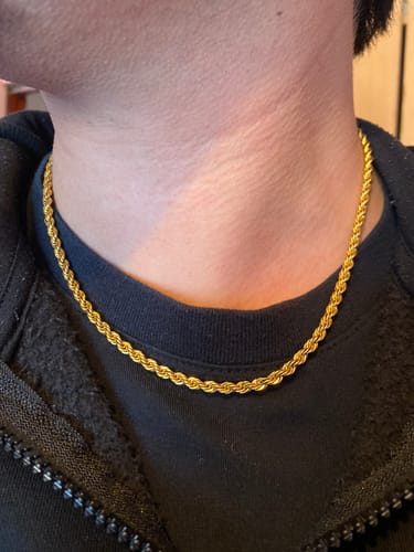 Reseña con foto de un cliente sobre Cadena Rope Oro 4mm