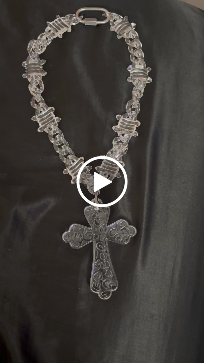 Customer video review of Barbed Cross Link Necklace