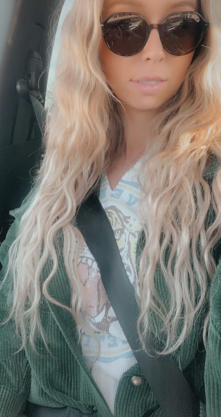 Customer photo review of Flat Weft Hair Extensions Virgin Weft Extension Whitest Blonde #1000