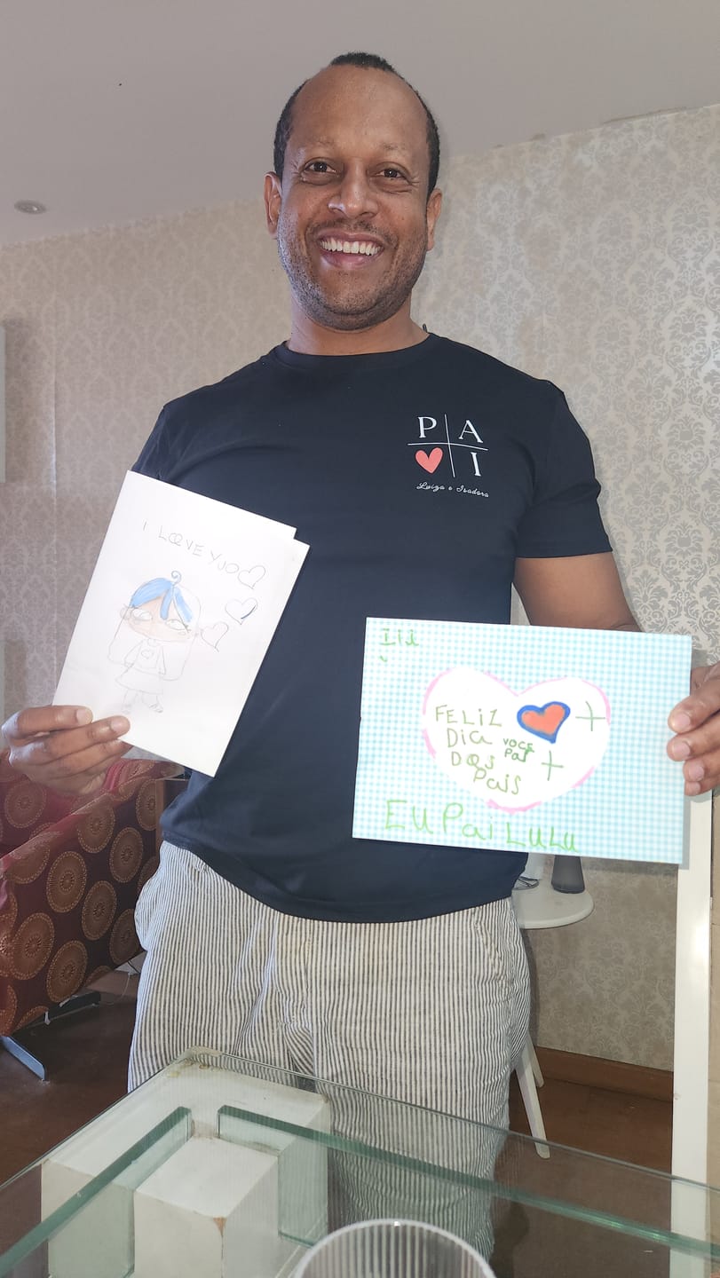 Customer photo review of Camiseta Personalizada PAI MINIMALISTA - Algodão Peruano