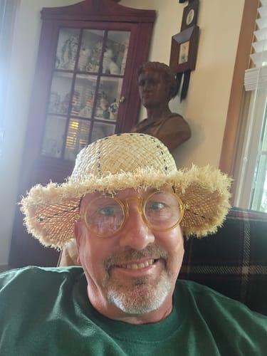 Customer photo review of 4 Pack Vintage Round Reading Glasses Retro Readers R2140