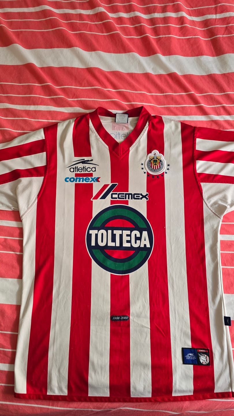 Customer photo review of Chivas Guadalajara 2001-2002 Home