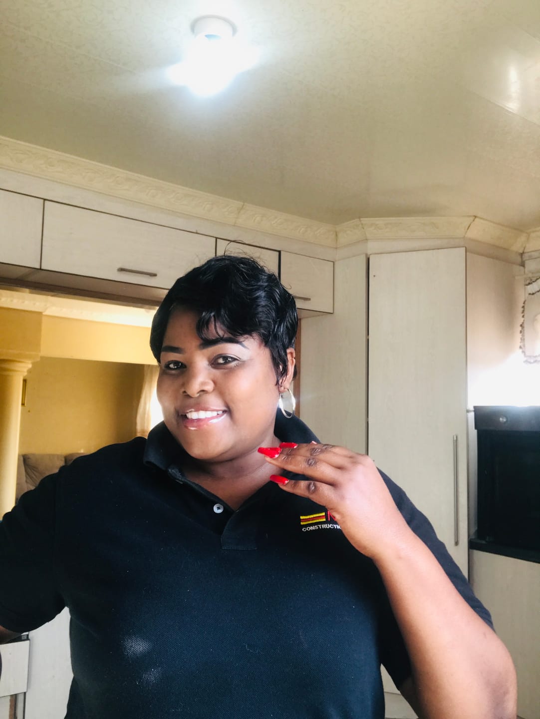 Customer photo review of Finger Wave Side Part Pixie Cut Wig
