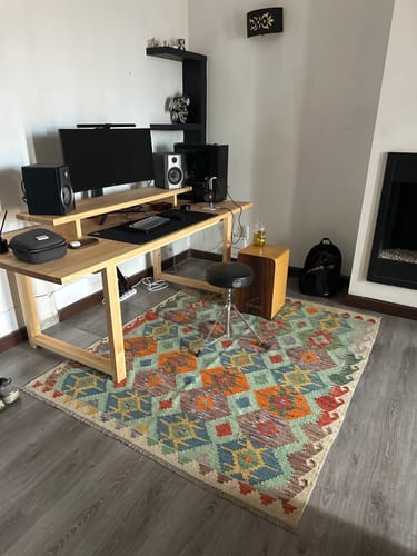 Customer photo review of Pure wool kilim (6'6"x5'4”)