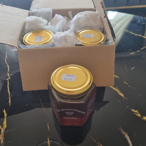 Customer photo review of 2 kg flytande honung + 250g honung med kakao för 579kr ink. fri frakt!