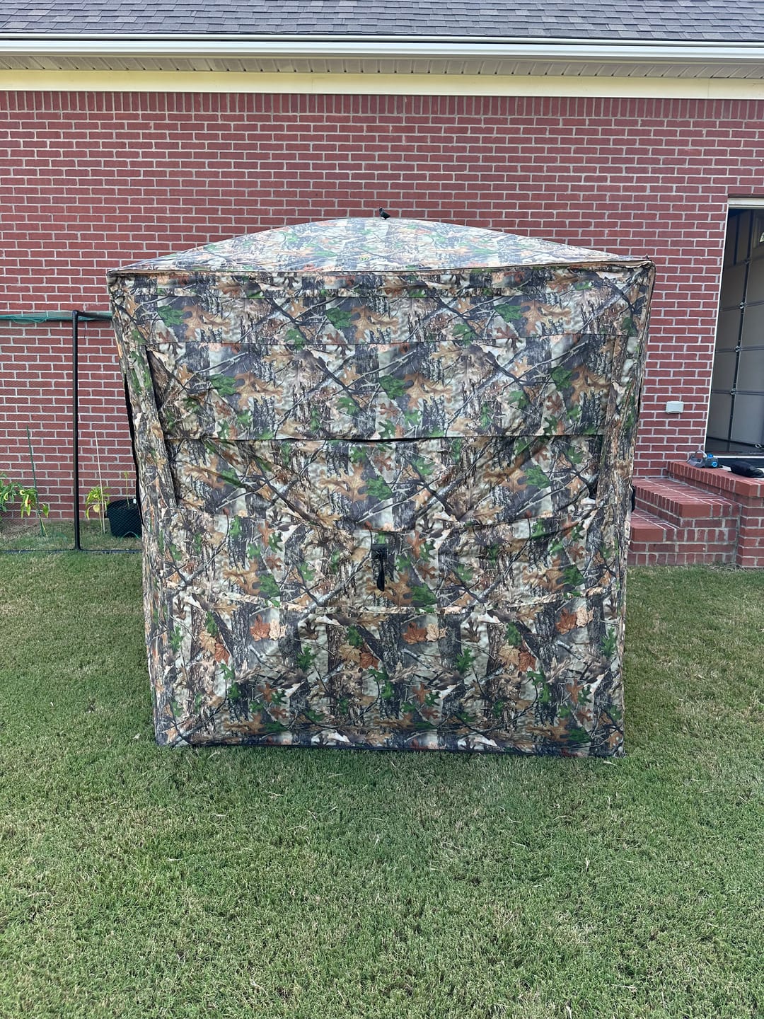 Customer photo review of Vis360 3-4 Person See Through Silent 4 Full Panels Deer Hunting Blind