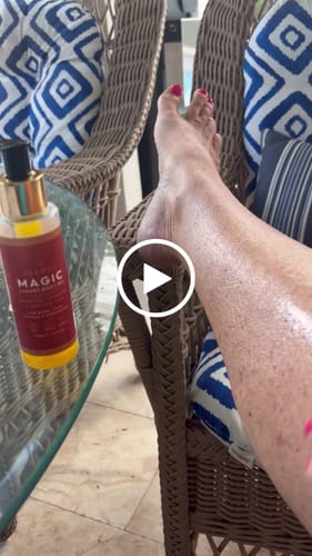 Customer video review of Besque™ Magic Body Oil - 100ml