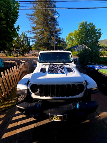 Customer photo review of Hybrid Hood Graphic - Subdued Moving American Flag