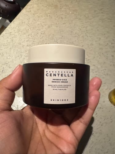 Customer photo review of SKIN1004 - Madagascar Centella Probio-cica Enrich Cream 50ml