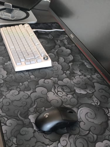 Customer photo review of Cloud Black | Mousepad