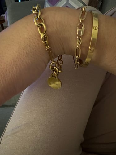 Customer photo review of Engravable Classic Chunky Disc Bracelet