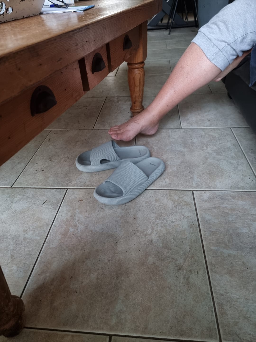 Customer photo review of HappyFlops Nordic Collection