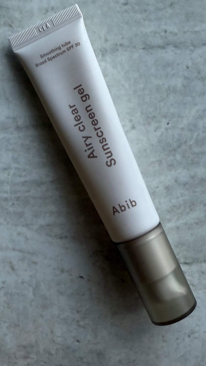 Customer photo review of Airy clear sunscreen gel Smoothing tube