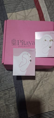 Customer photo review of Set de Piercings  Diamantes Mini