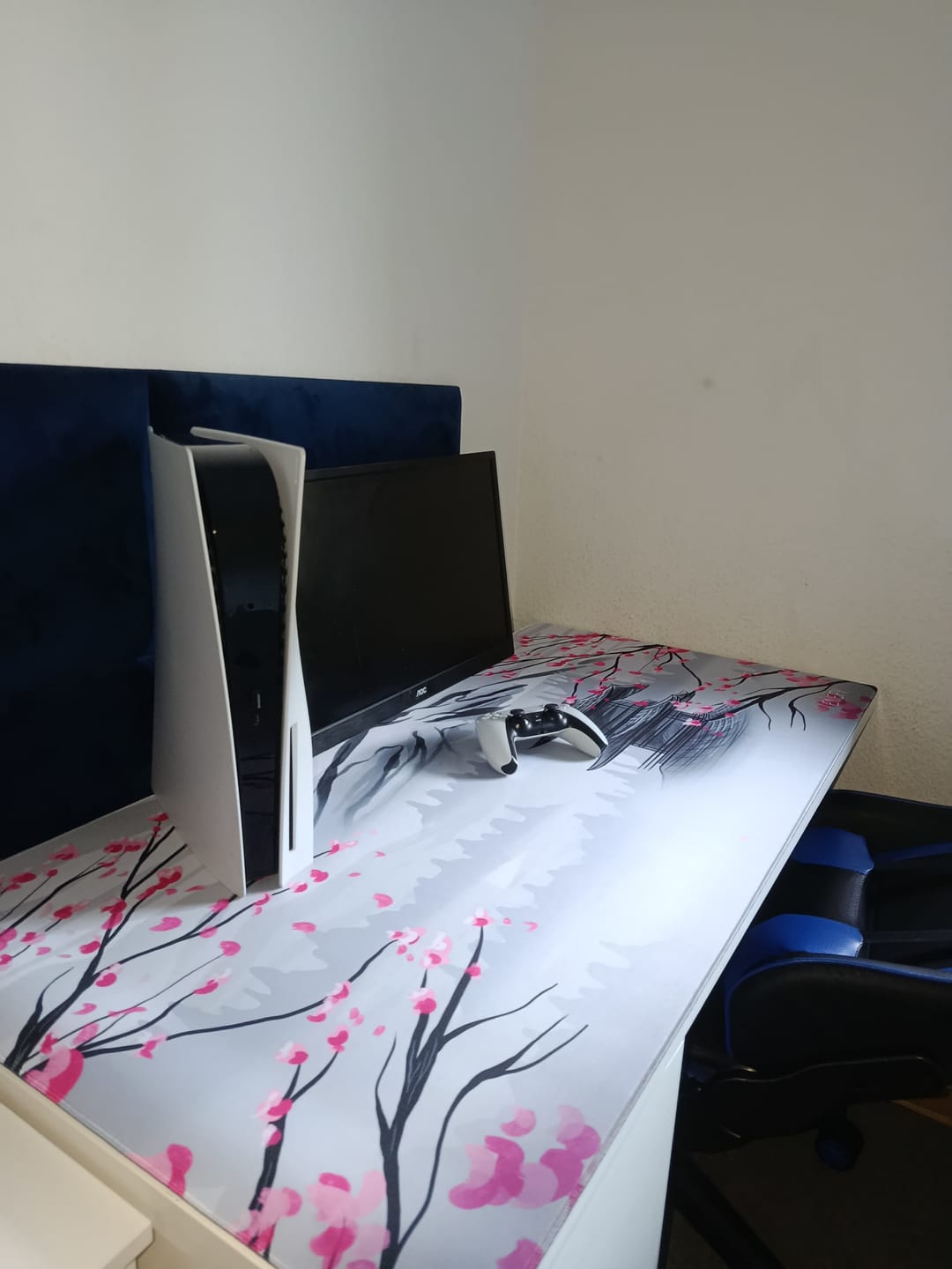 Customer photo review of Mousepad Sakura (White)